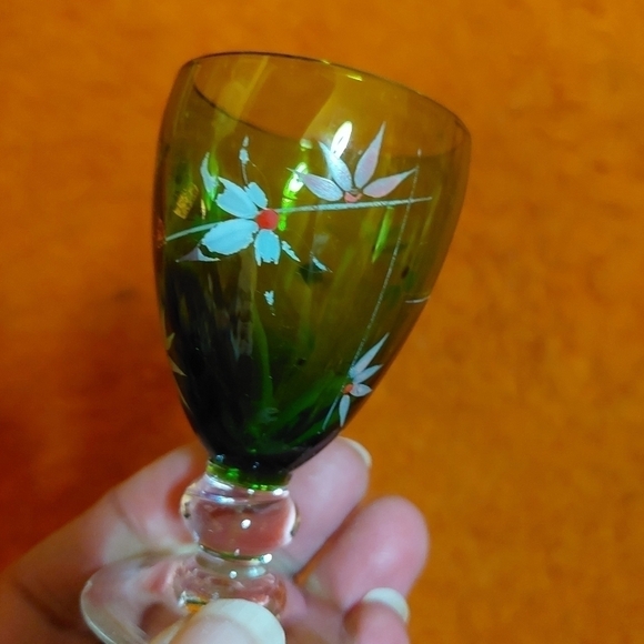 Vintage* 70s Set of 5 Clear Green Short Stem Liqueur/After-dinner Glasses - Picture 4 of 16